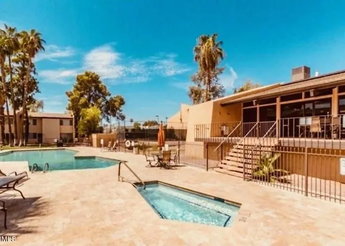 Rustic Old Town W Patio & Pool